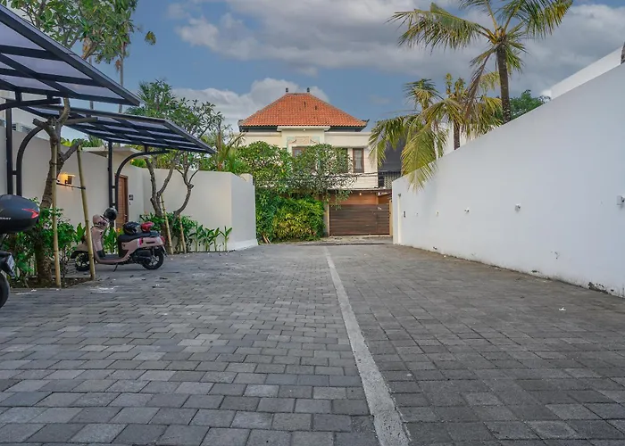 ヴィラ Spacious 4br Family Pool サヌール